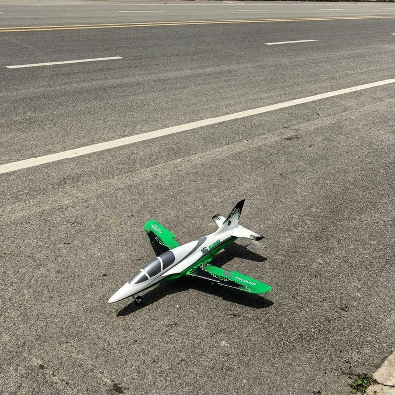 Wing Wing Banshee RC Airplane  - Outdoor Sport Hobbies のレビューと価格